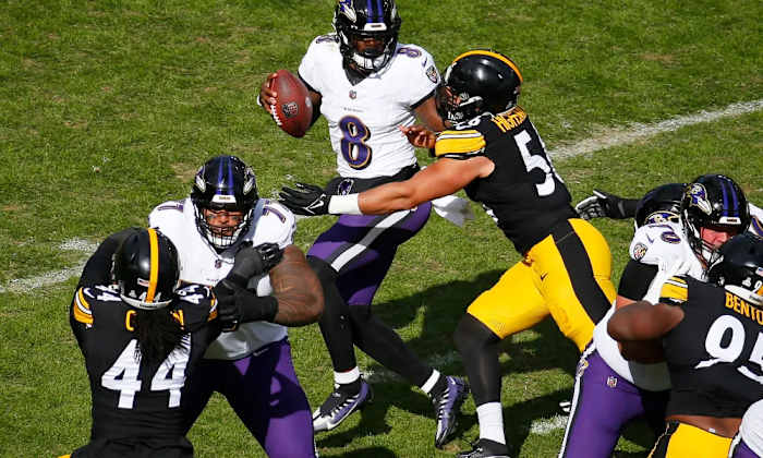 The Baltimore Ravens lost its first divisional game of the season to the Pittsburgh Steelers.